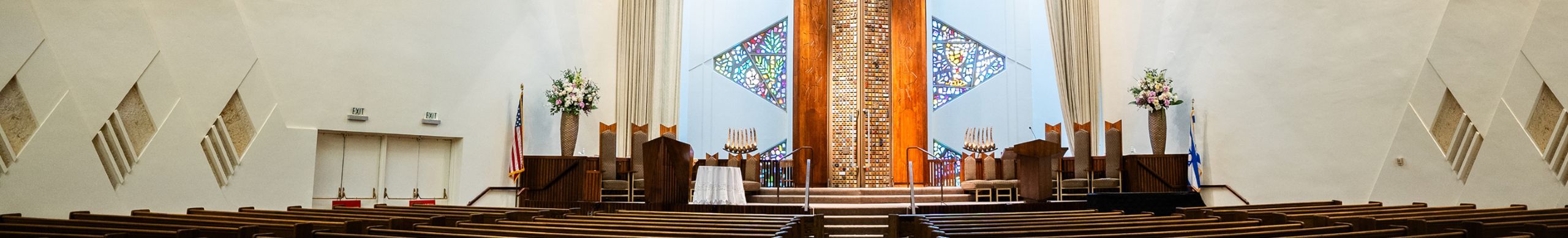 Worship at Sinai Temple